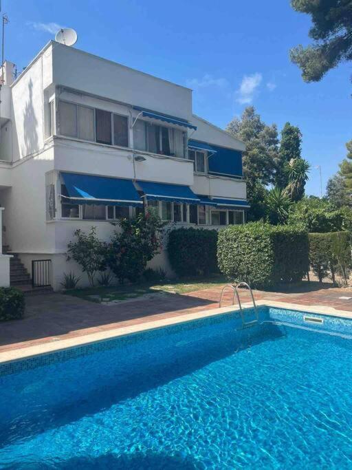 Appartamento Miniloft Con Piscina Caminando A La Playa Tarragona Esterno foto